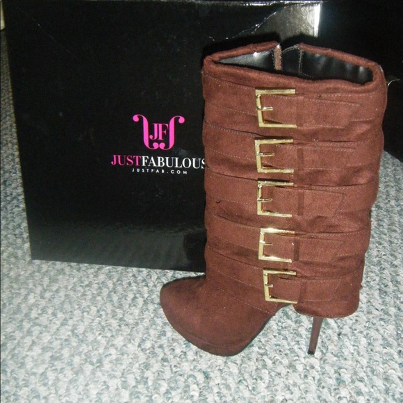 Calf high cuffed heeled boots - Picture 4 of 4
